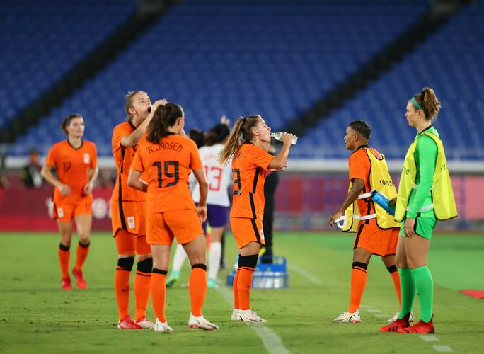 中国女足对荷兰女足直播