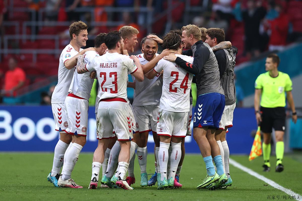欧洲杯直播:英格兰VS丹麦的相关图片